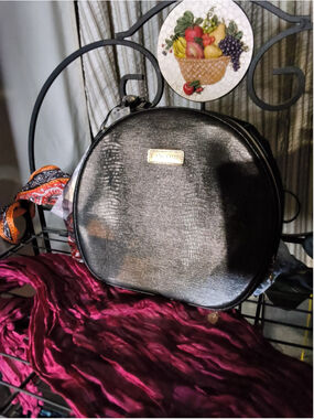 Lancôme Paris Round Cosmetic Travel Bag